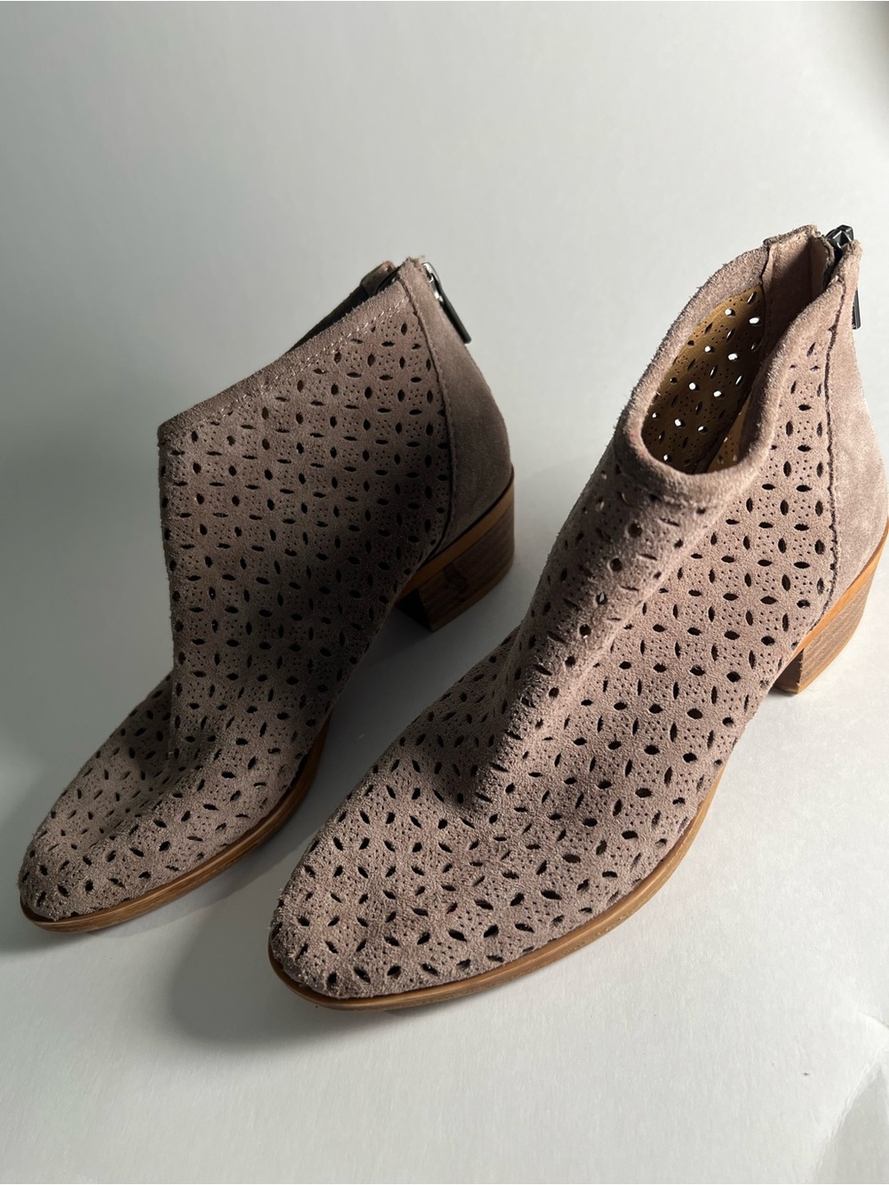 Women’s Taupe Lucky Brand Taupe Perforated Suede Ankle Booties Size 5 1/2